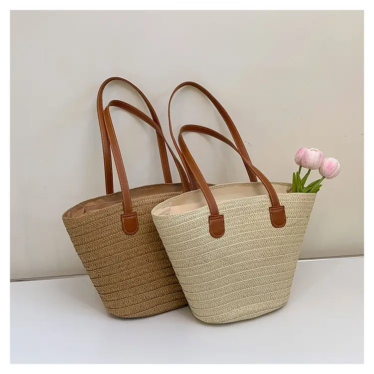 Large Straw Woven Bucket Bag for Beach Vacation & Travel — feature 1