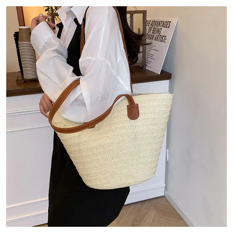 Large Straw Woven Bucket Bag for Beach Vacation & Travel — feature 9
