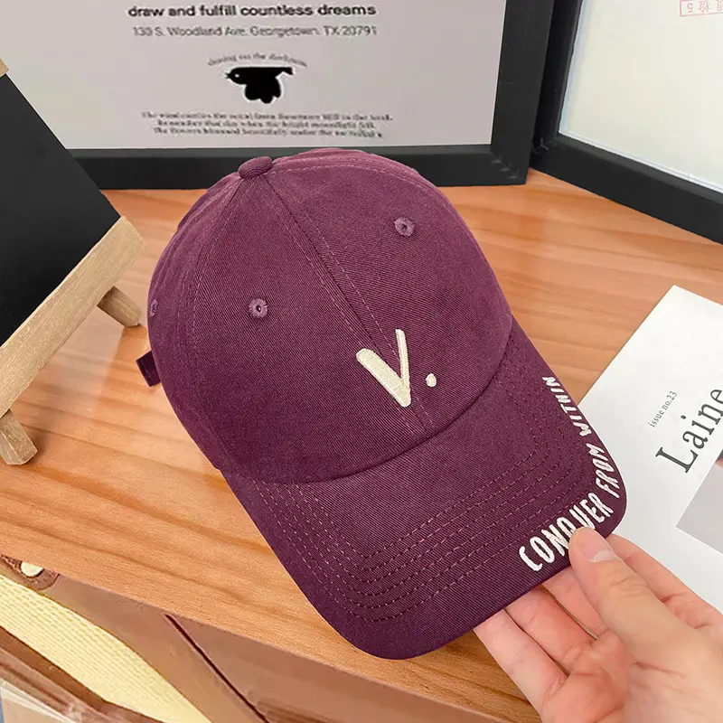 Women's White V-Embroidered Baseball Cap Summer