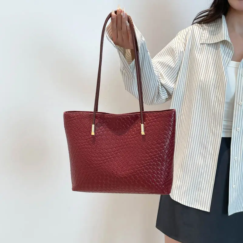 Women Textured Woven Shoulder Bag White 2025