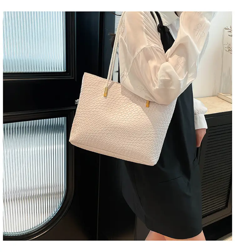 Women Textured Woven Shoulder Bag White 2025 — feature 11