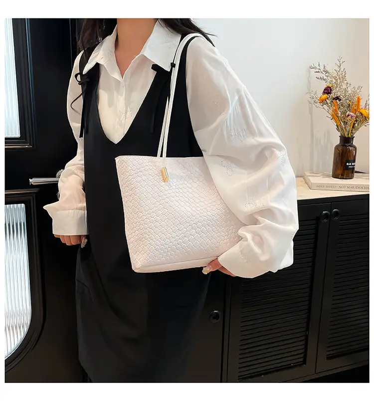 Women Textured Woven Shoulder Bag White 2025 — feature 12