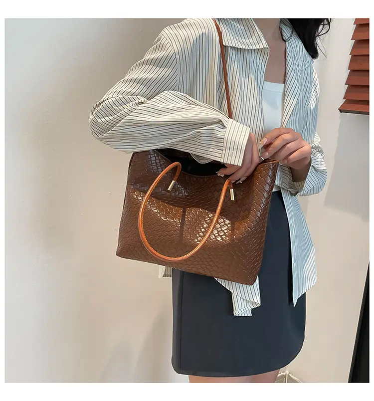 Women Textured Woven Shoulder Bag White 2025 — feature 19