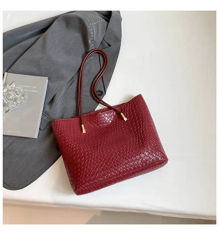 Women Textured Woven Shoulder Bag White 2025