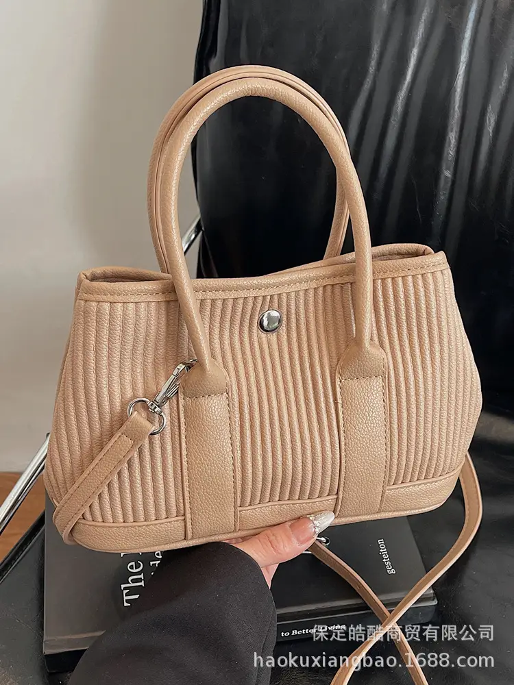 2025 Green Striped Shoulder Crossbody Bag for Women - Image 4