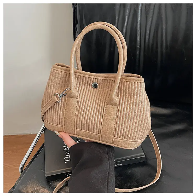 2025 Green Striped Shoulder Crossbody Bag for Women — feature 18