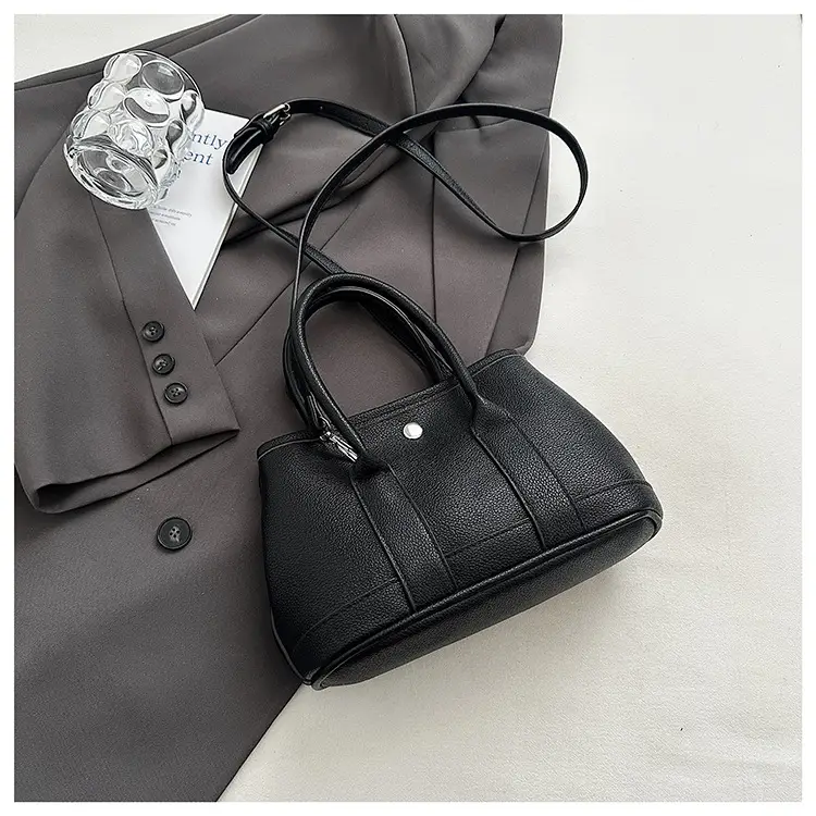 2025 Green Striped Shoulder Crossbody Bag for Women — feature 24