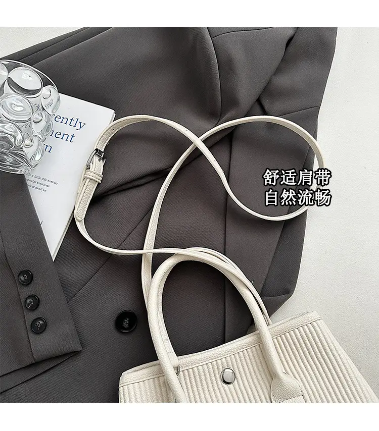 2025 Green Striped Shoulder Crossbody Bag for Women — feature 5
