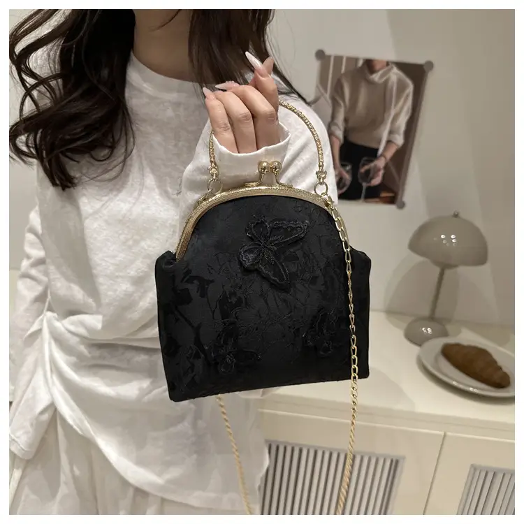 New Chinese Style Butterfly Cheongsam Bags 2025 — feature 15