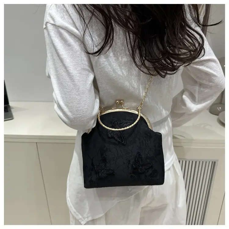 New Chinese Style Butterfly Cheongsam Bags 2025 — feature 16