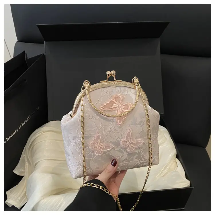 New Chinese Style Butterfly Cheongsam Bags 2025 — feature 18