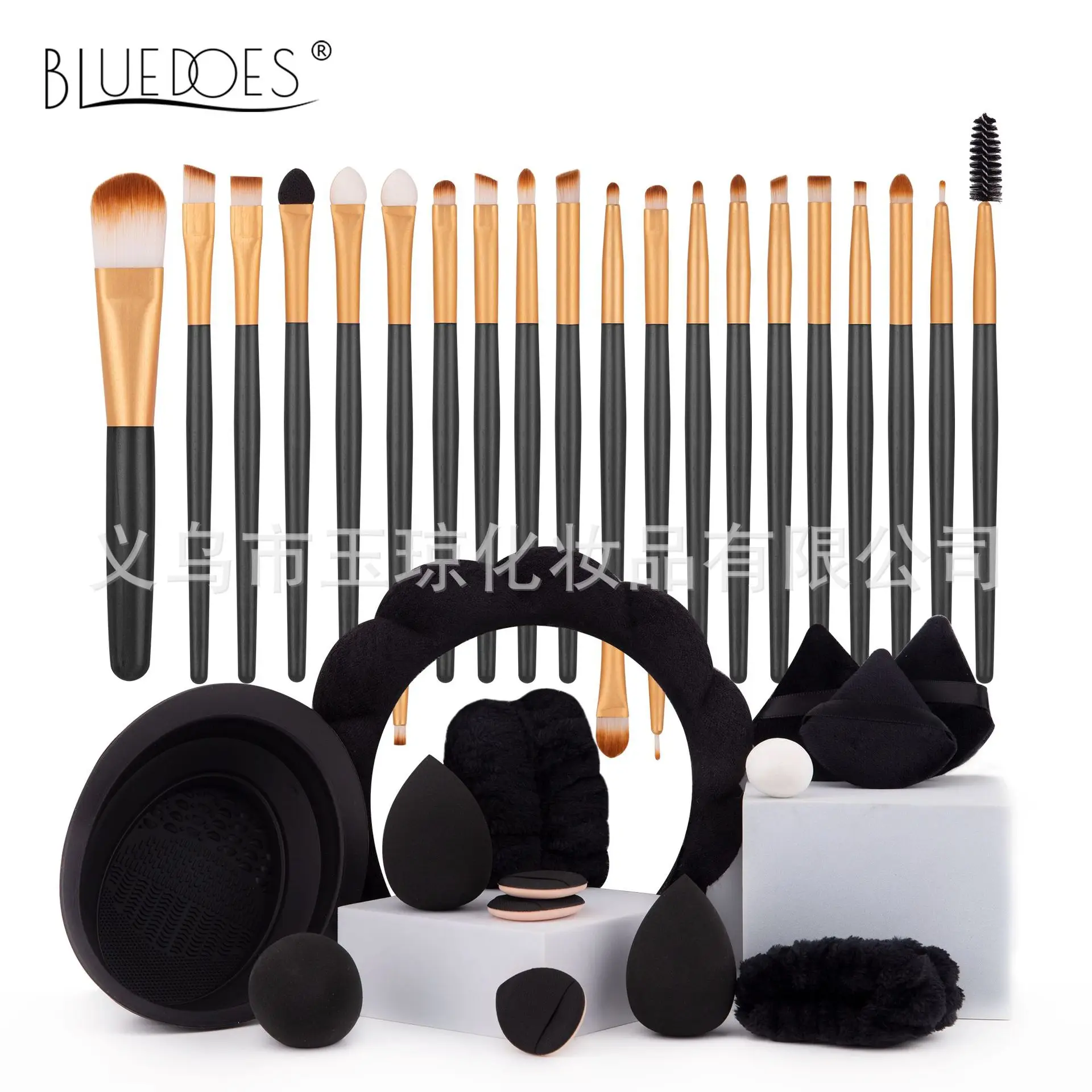33-Piece Pink Makeup Brushes Set for Foundation, Powder, & Eyeshadow - Image 3