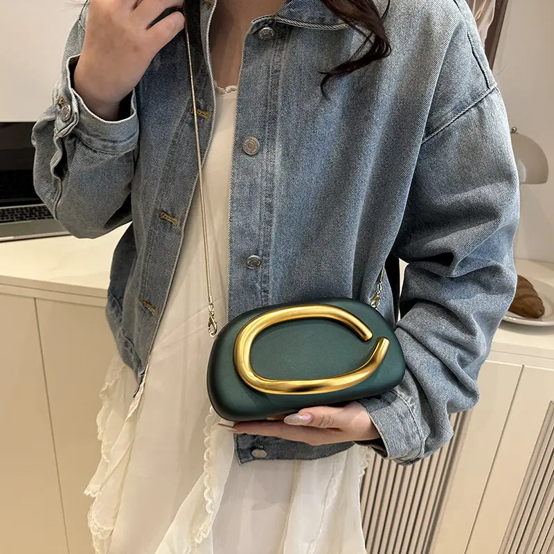 2025 New Clutch Bag Metal Decoration Wrist European American Cross-border Personality Evening Dress Evening Bag Shoulder Crosbody Bag luggage and leather goods - Image 7