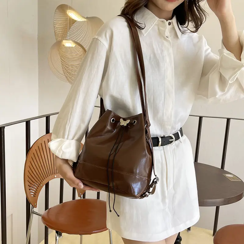 Fashion Western Bucket Bags Red Black Brown White - Image 6