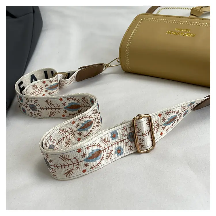 Trendy Small Crossbody Bags for Women New Korean Style — feature 8