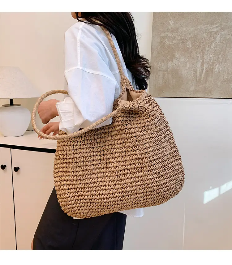 Straw Crossbody Bag Large Capacity Women's Shoulder Bag — feature 4