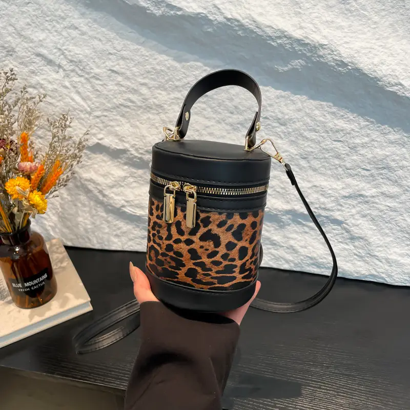 Women's Contrast Stitching Shoulder Bags 2025 Spring New - Image 10