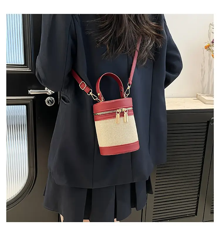 Women's Contrast Stitching Shoulder Bags 2025 Spring New — feature 11