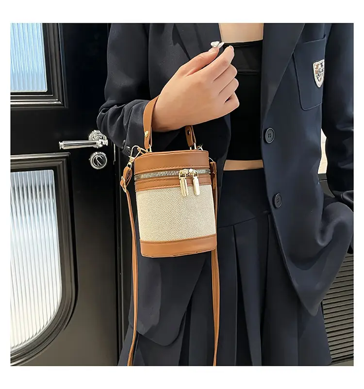 Women's Contrast Stitching Shoulder Bags 2025 Spring New — feature 14