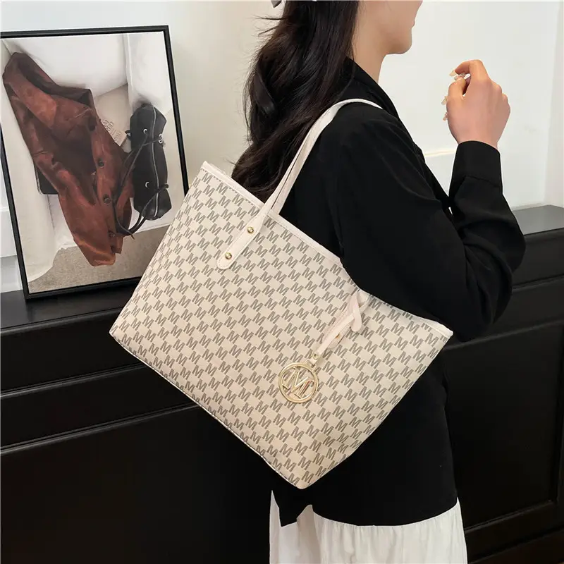 Women's Pink Gingham Leather Tote Bag with MM Logo - Image 8