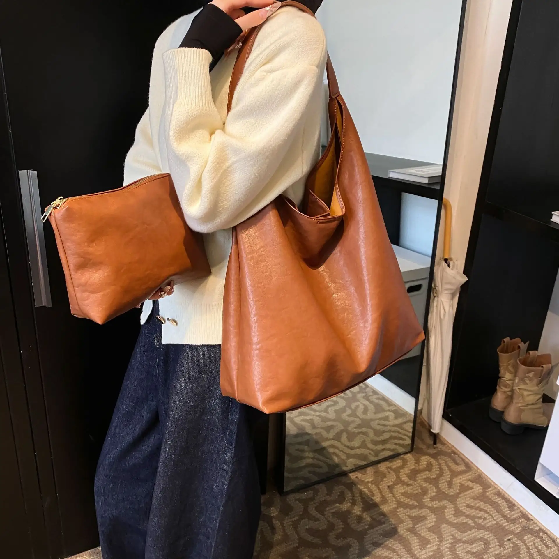 Brown Leather Tote Bag for Women Large Capacity Shoulder Bag - Image 8