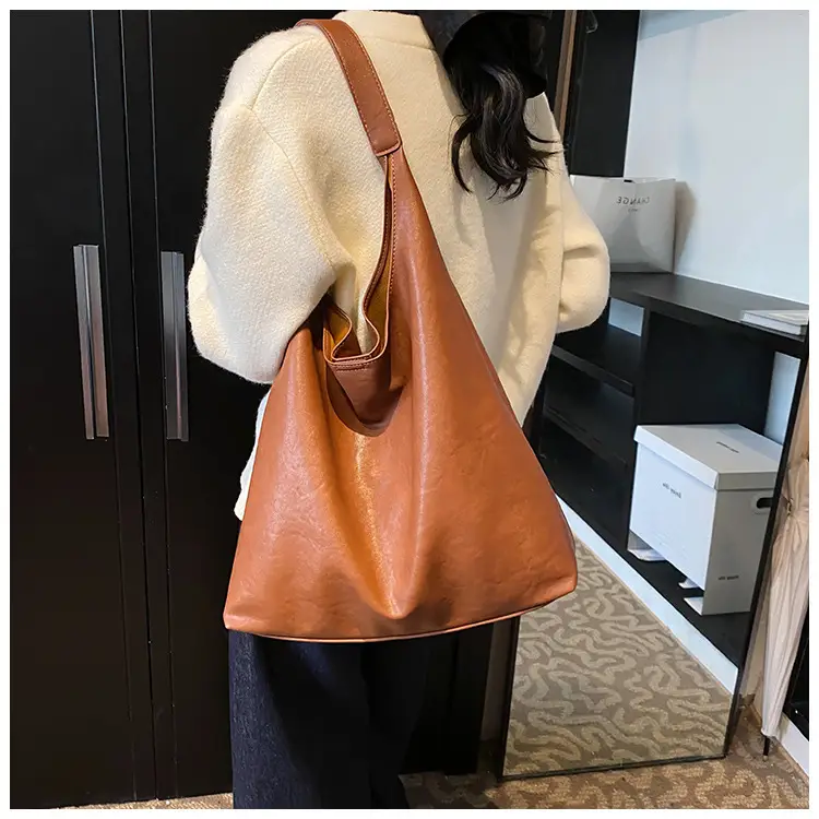 Brown Leather Tote Bag for Women Large Capacity Shoulder Bag — feature 17