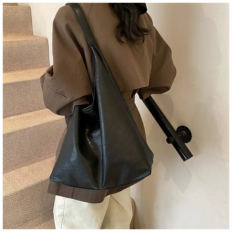 Brown Leather Tote Bag for Women Large Capacity Shoulder Bag — feature 20