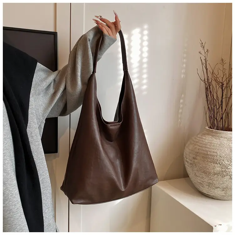 Brown Leather Tote Bag for Women Large Capacity Shoulder Bag — feature 23