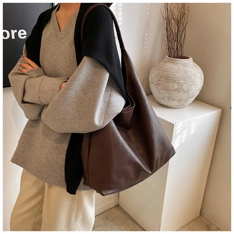 Brown Leather Tote Bag for Women Large Capacity Shoulder Bag — feature 24