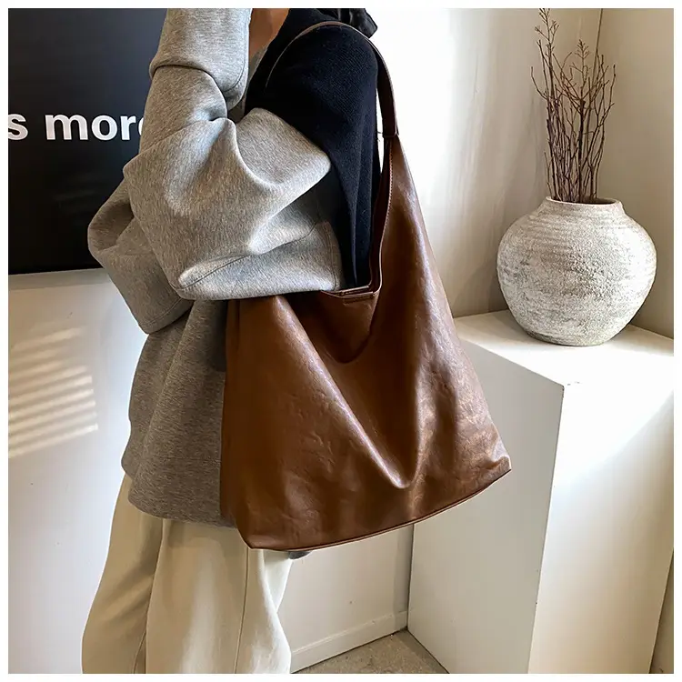 Brown Leather Tote Bag for Women Large Capacity Shoulder Bag — feature 27