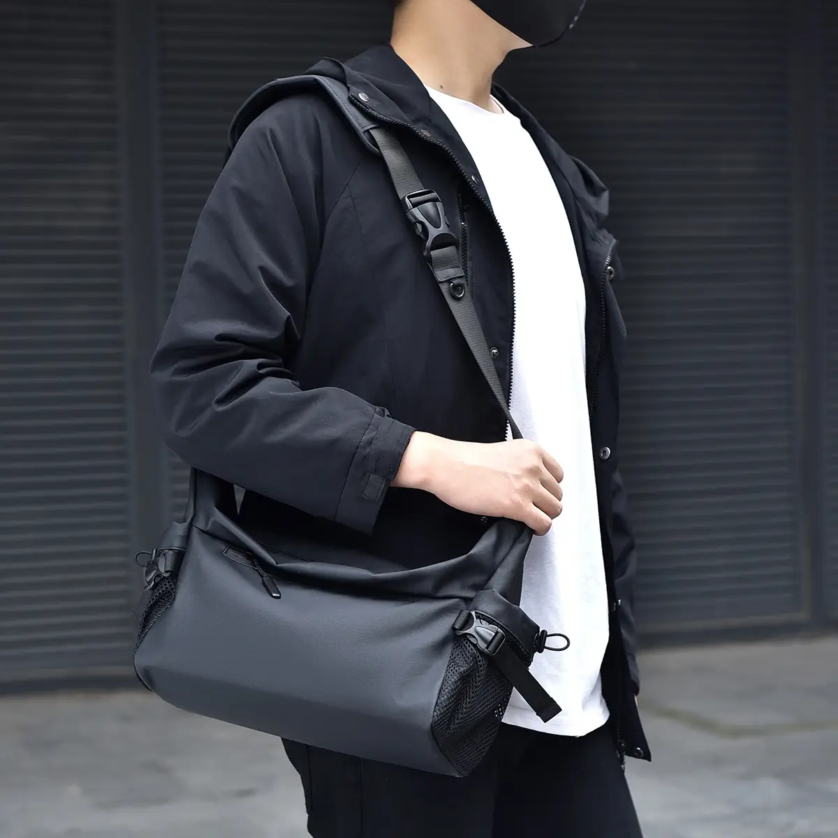 Men's Black Crossbody Shoulder Bag for Daily Use - Image 5
