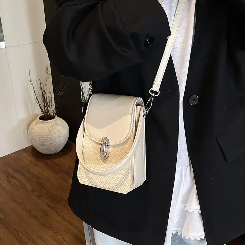 Women's Yellow Braided Shoulder Bag 2025 Spring Summer - Image 6