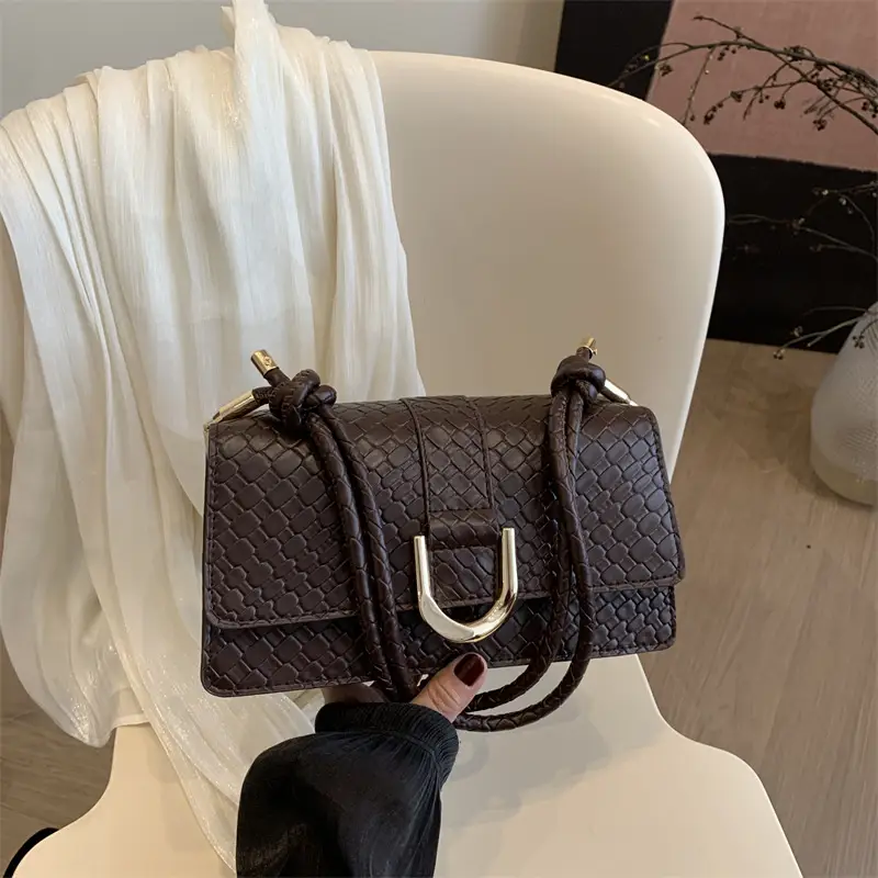 White Textured Shoulder Crossbody Bag for Women 2025 - Image 3