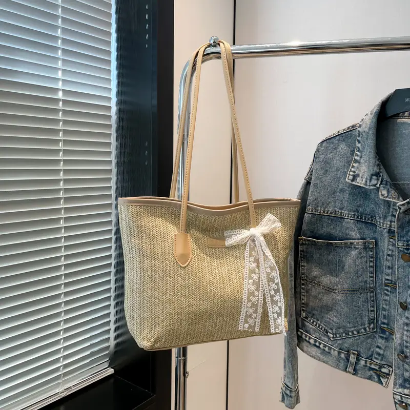 Women Straw Woven Handbag Large Capacity Peach Handle - Image 3