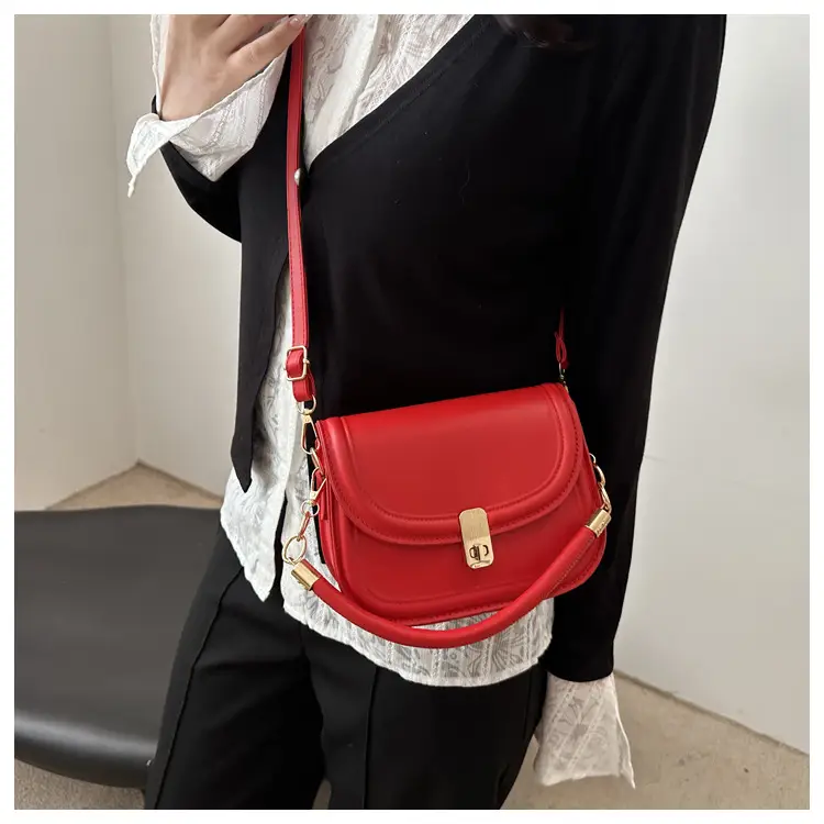 Red Korean Style Square Bag for Women 2025 — feature 22