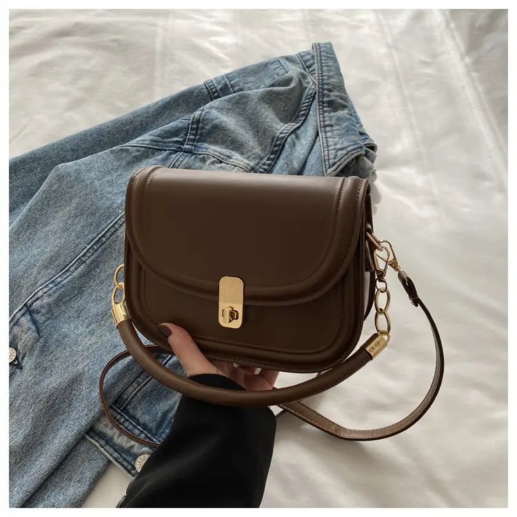 Red Korean Style Square Bag for Women 2025 — feature 26