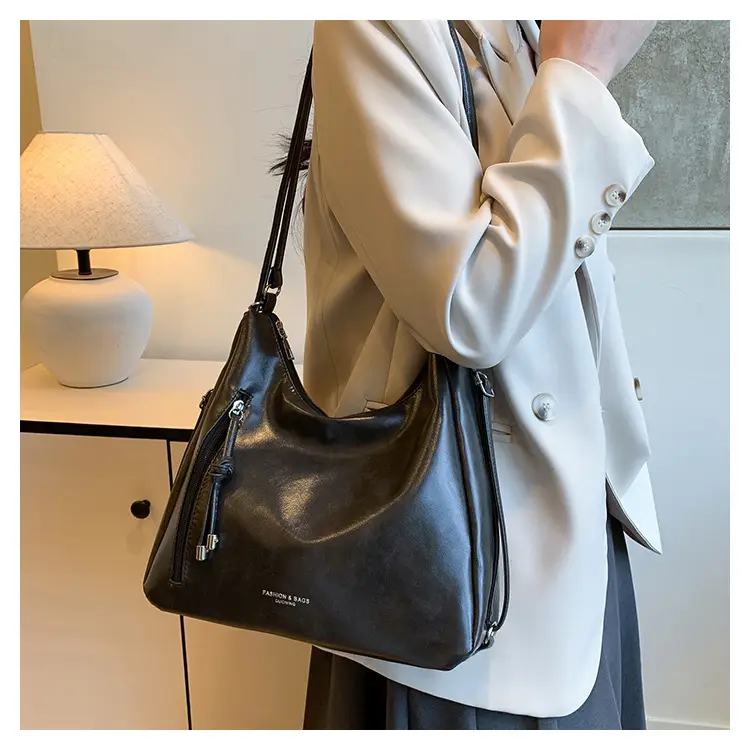 Retro Brown Leather Tote Bag for Women 2026 — feature 12