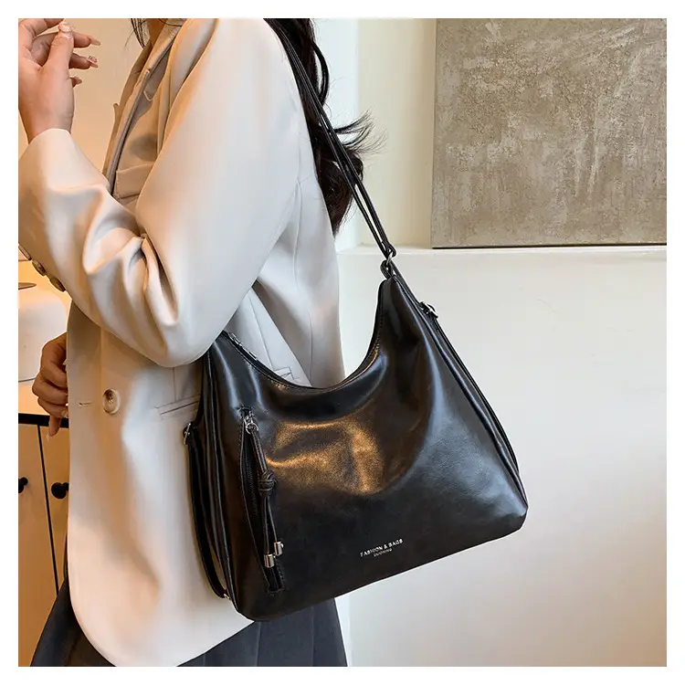 Retro Brown Leather Tote Bag for Women 2026 — feature 14