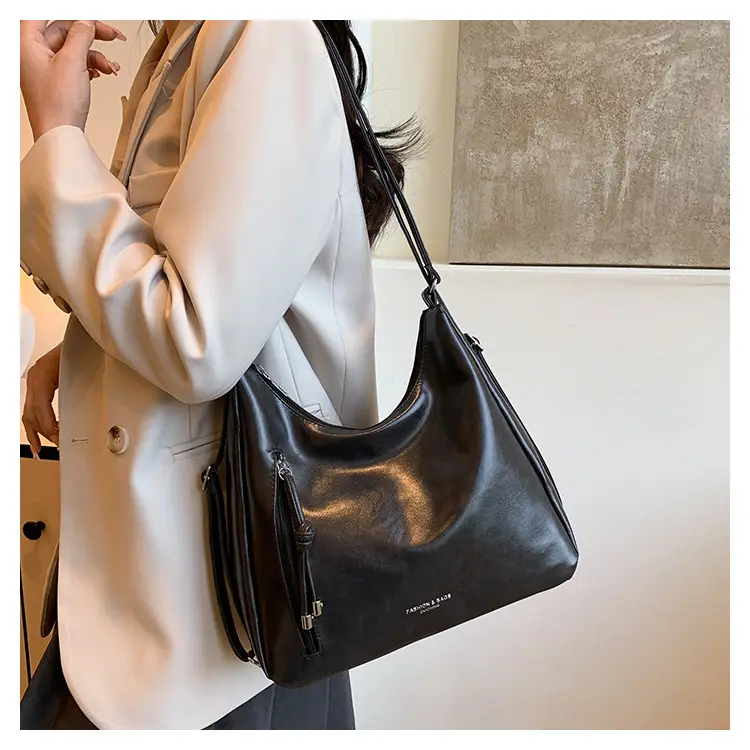 Retro Brown Leather Tote Bag for Women 2026 — feature 15