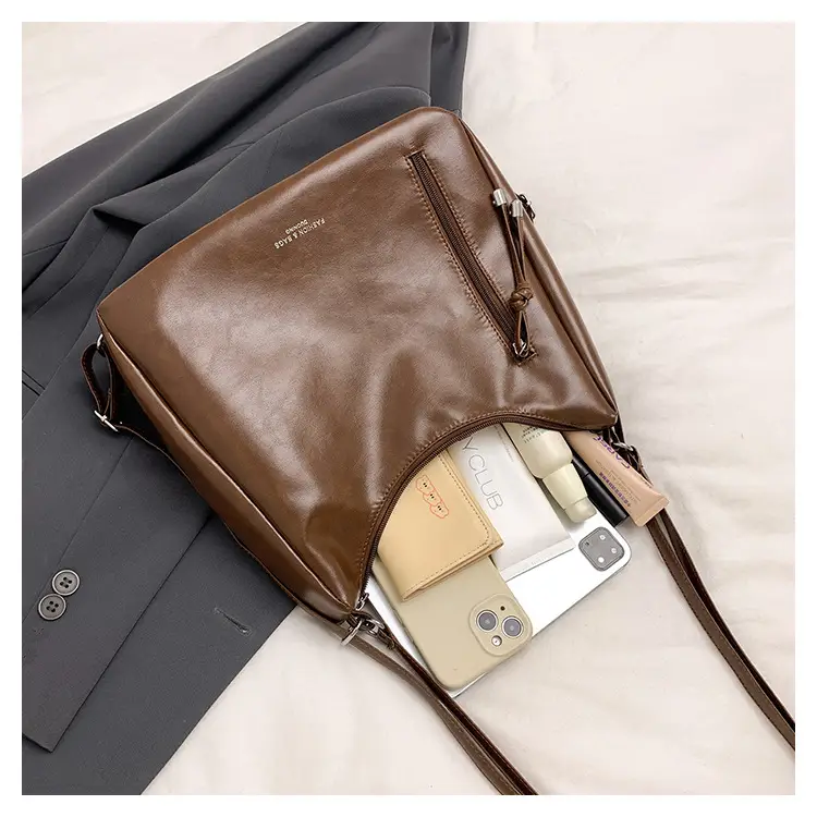 Retro Brown Leather Tote Bag for Women 2026 — feature 24