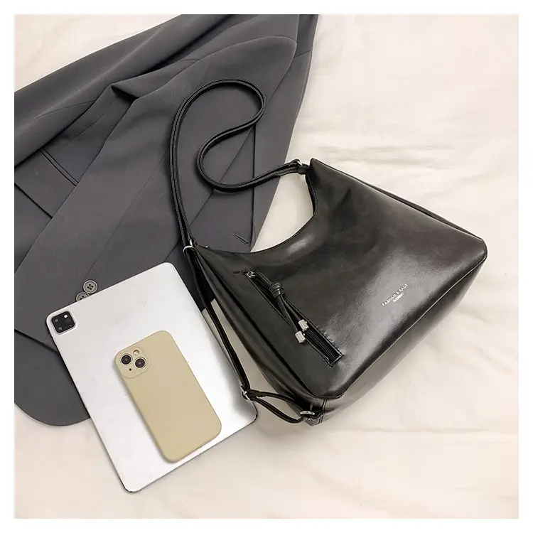 Retro Brown Leather Tote Bag for Women 2026 — feature 26