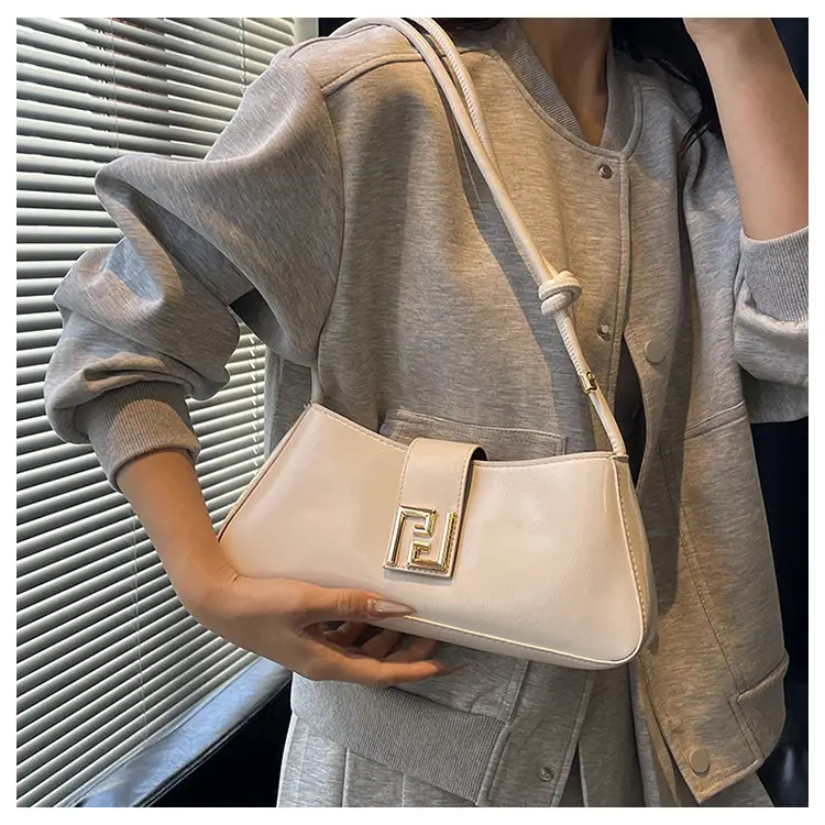White F-Hook Shoulder Bag for Women 2025 — feature 13