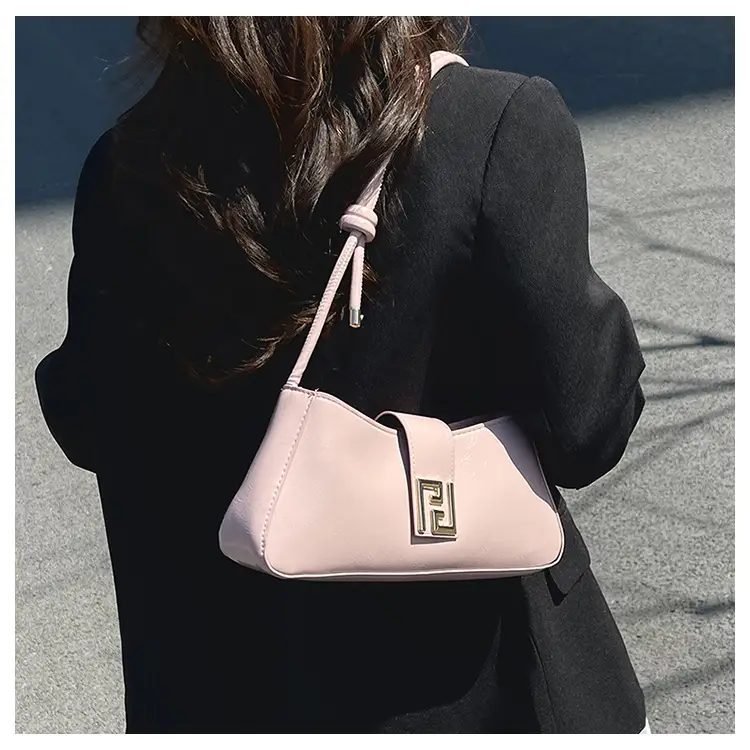 White F-Hook Shoulder Bag for Women 2025 — feature 15