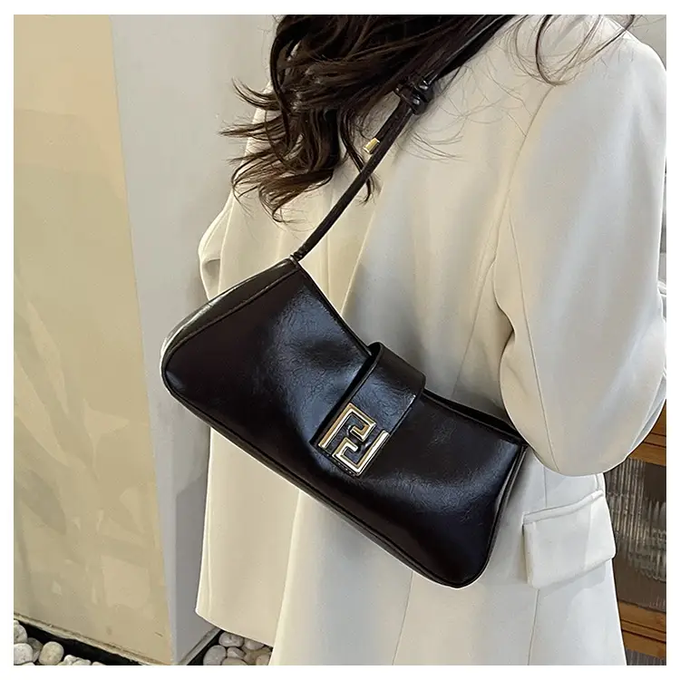 White F-Hook Shoulder Bag for Women 2025 — feature 7