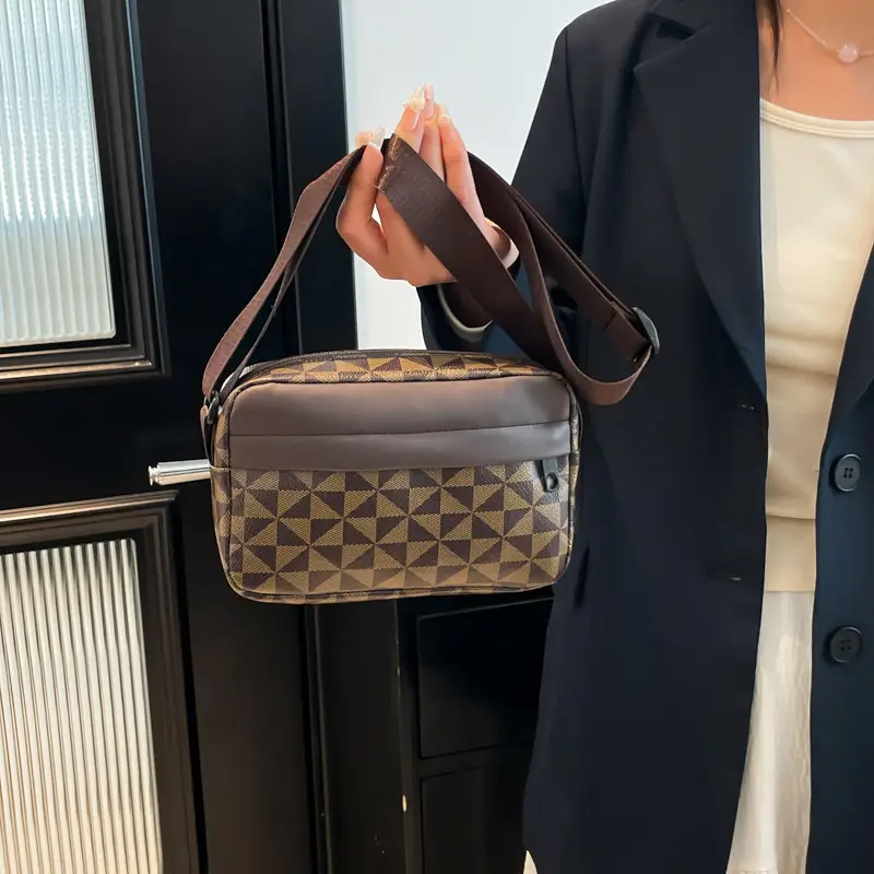 2025 Spring Shoulder Bag with Retro Print & Mobile Cover