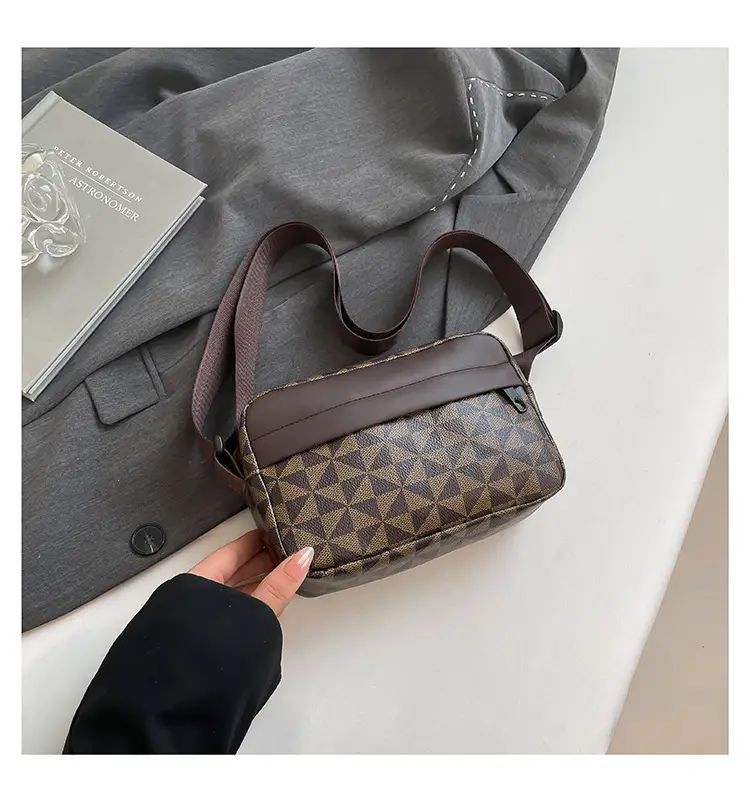 2025 Spring Shoulder Bag with Retro Print & Mobile Cover