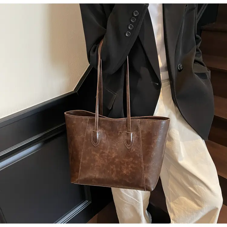 Large Capacity Tan Leather Tote Bag for Women — feature 13