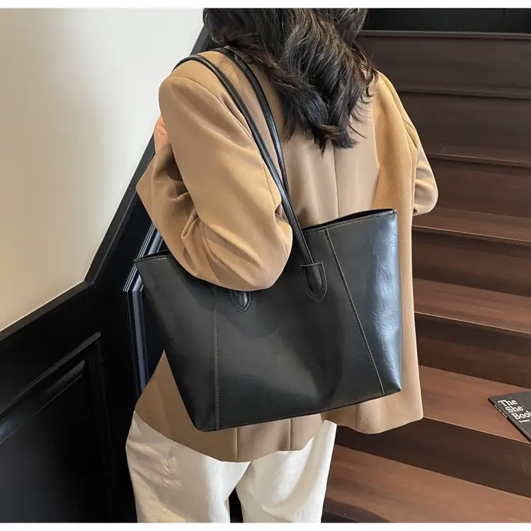 Large Capacity Tan Leather Tote Bag for Women — feature 15