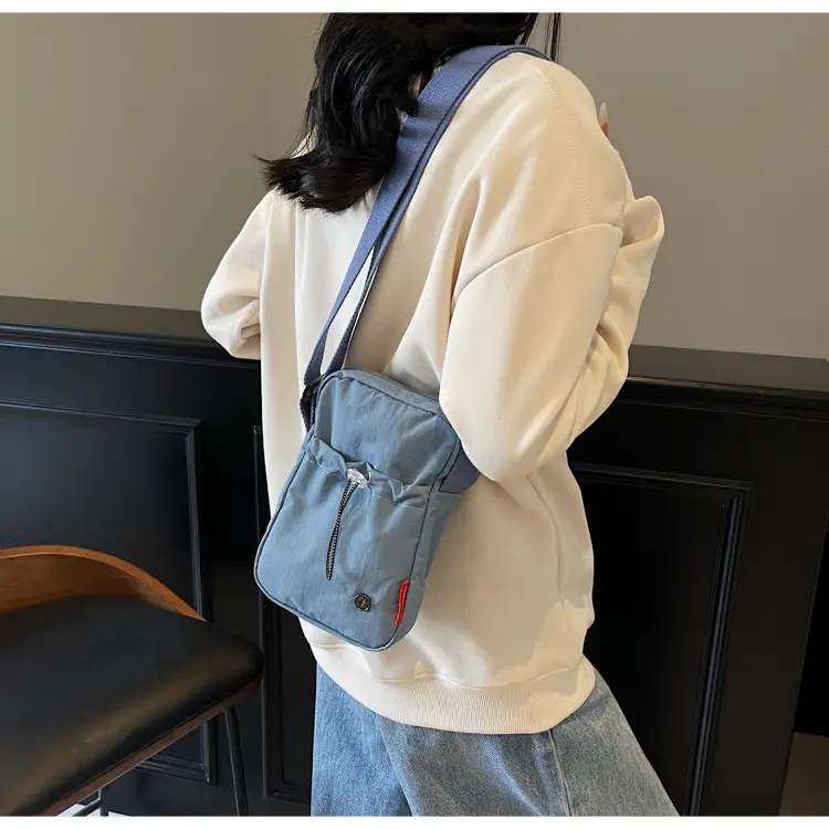 Women Retro Pink Crossbody Bag 2025 — feature 19
