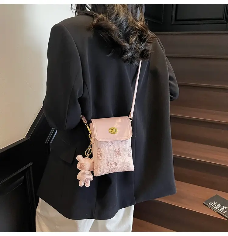 Korean Bear Crossbody Bag for Women Mini Mobile Bag — feature 15